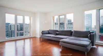 Price: $775,000 / $2,940/mo Spacious and Luxury Pantages Residences! Great 2 bedrooms and 2 full was...