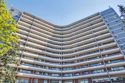 NEWLY RENOVATED 2 BEDROOM  1000 SQUARE FEET IN DUNDAS!, View more