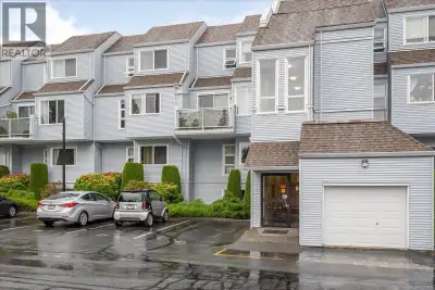 Well-maintained 2 bed + den, 1 bath condo w/ocean & coastal mountain views, located in a quiet North...