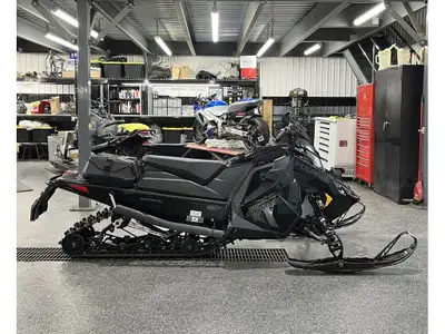 2023 Polaris INDY AVENTURE S4 2023 Polaris INDY AVENTURE S4 Les photos peuvent être à titre indicati...