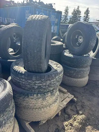 Nokian Rotiiva AT 265/70 R17 115T M+S $ 270 Please text or call me: +1587-404-0149 Sergiy