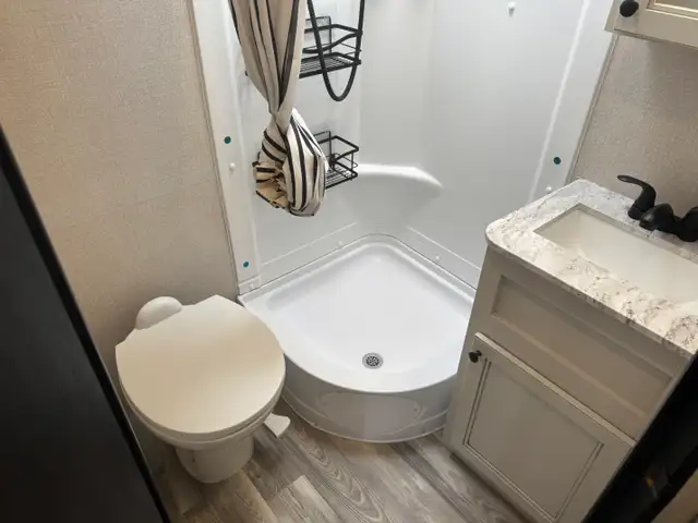 2022 Highland Ridge RANGE LITE 16 FBS in Travel Trailers & Campers in St. Albert - Image 16