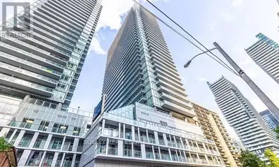 LPH13 - 195 REDPATH AVENUE Toronto (Mount Pleasant West), Ontari