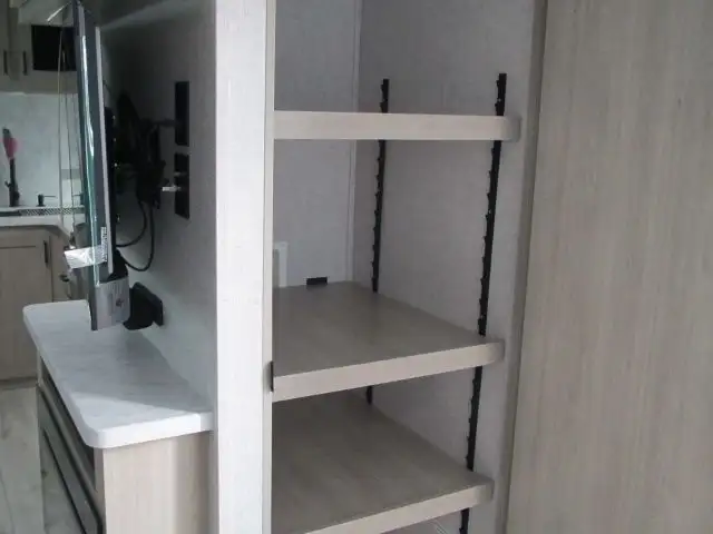 2026 EAST TO WEST DELLA TERRA 261RB-GREAT COUPLES LAYOUT!  in Travel Trailers & Campers in Ottawa - Image 12