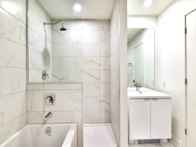 5.5-Apartment for rent/Condo à louer-Plateau Mont-Royal 468sg, View more