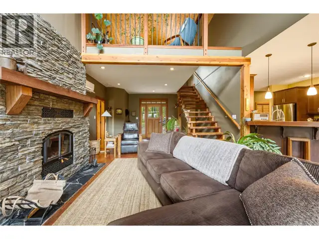 4127 O'Neil Road Falkland, British Columbia in Houses for Sale in Vernon - Image 9