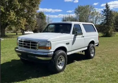 Here's your chance to own the most recognizable Bronco on the planet! 1993 Ford Bronco with the clas...