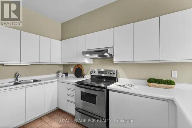 12 - 16 FOURTH STREET Orangeville, Ontario in Condos for Sale in Oakville / Halton Region - Image 16