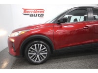 Nissan Kicks SV 2024 avec moteur 1.6L developpant 122 HP et transmission automatique . Ecran tactile... (image 3)