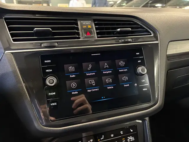 2023 Volkswagen Tiguan R-Line|4MOTION|NAV|FENDERAUDIO|7PASS|BROW in Cars & Trucks in City of Toronto - Image 34