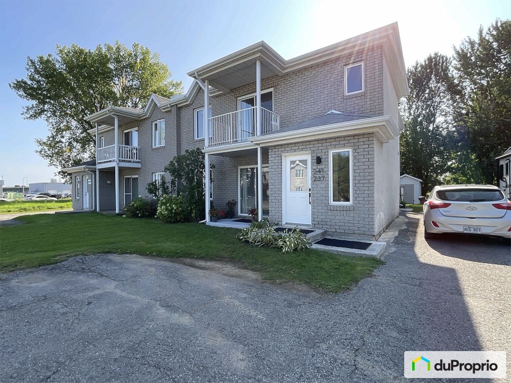$539,000 - Duplex in Trois-Rivières (Trois-Rivières-Ouest) — photo 2