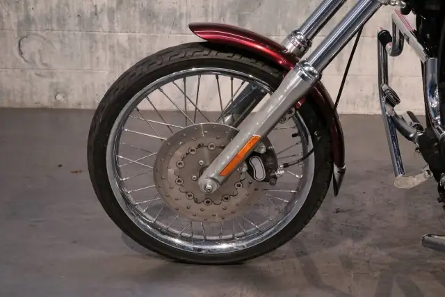 2007 Harley-Davidson DYNA WIDE GLIDE 1600 (FXDWG) in Sport Bikes in Ottawa - Image 9