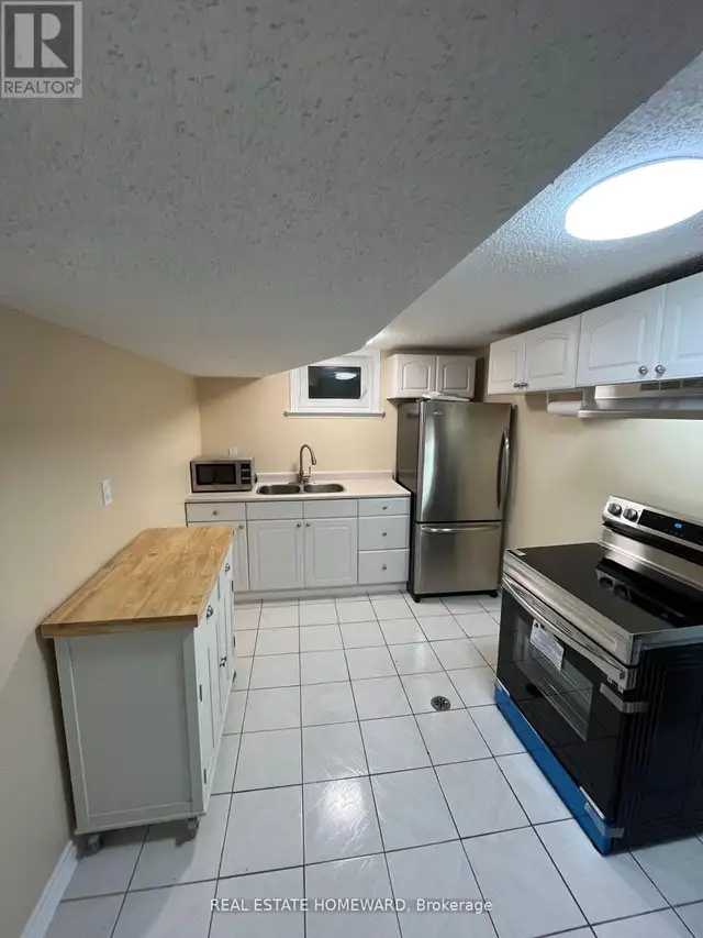 BASEMENT - 810 SANOK DRIVE Pickering (West Shore), Ontario in Long Term Rentals in Oshawa / Durham Region - Image 8
