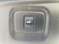 Vehicle is not drivable as it is NOT certified. Certification is available for $999 + HST For instan... (image 8)