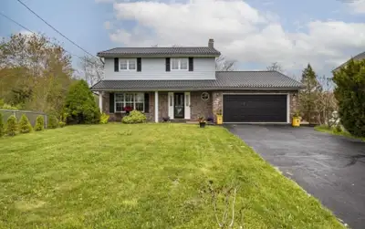 This lake front home (Governor's Lake) has been beautifully renovated from top to bottom on a lot ov...