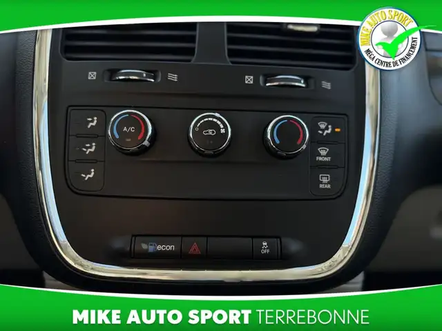 Dodge Grand Caravan Familiale 4 portes SXT 2014 in Cars & Trucks in Laval / North Shore - Image 15