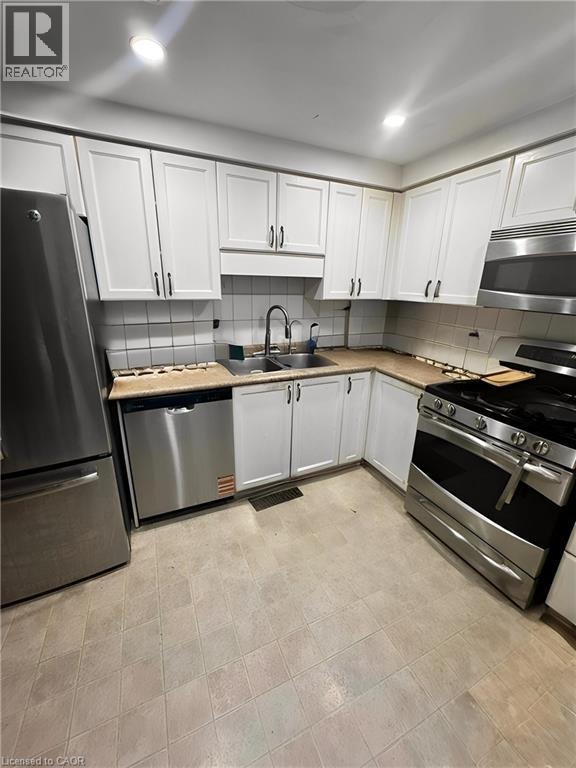 717 ACTIVA Avenue Kitchener, Ontario 4