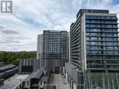 Stunning Unit Featuring a Spacious two Bedrooms two baths in the Prestigious Gaslight District. Enjo...