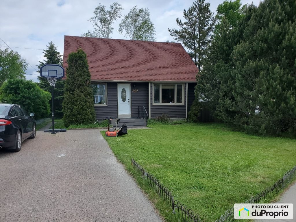 $355,000 - 1 1/2 Storey for sale in Val-d'Or — photo 1