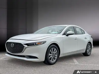 2023 Mazda Mazda3 La Mazda3 GS 2023 est une berline compacte qui se distingue par son design élégant...