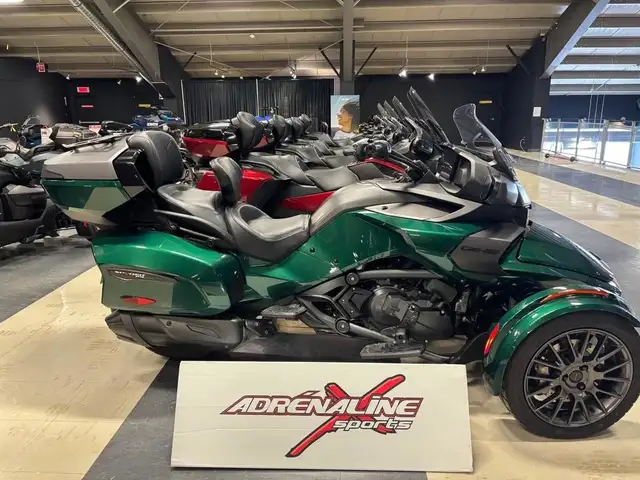 2025 Can-Am SPYDER F3 LTD SPECIAL SERIES in Street, Cruisers & Choppers in Québec City - Image 2