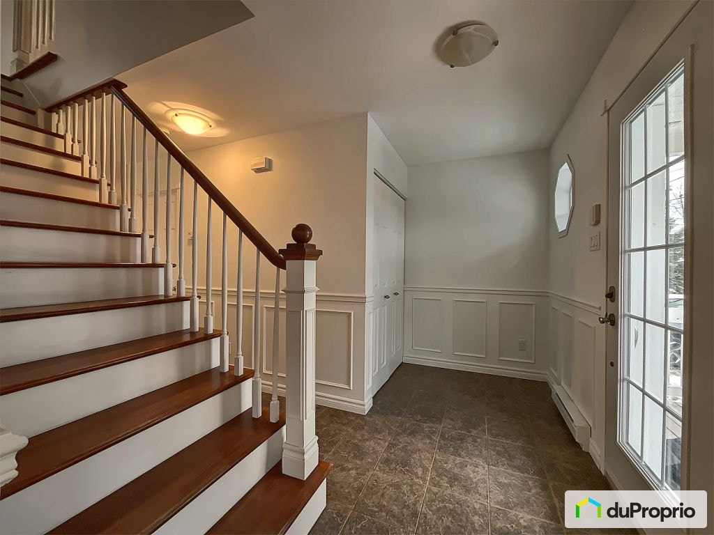 $574,900 - 2 Storey for sale in Sherbrooke (Rock Forest) — photo 2