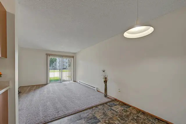 2 BED x 1 BATH Apartment on Mink Creek Rd63009271528579122
