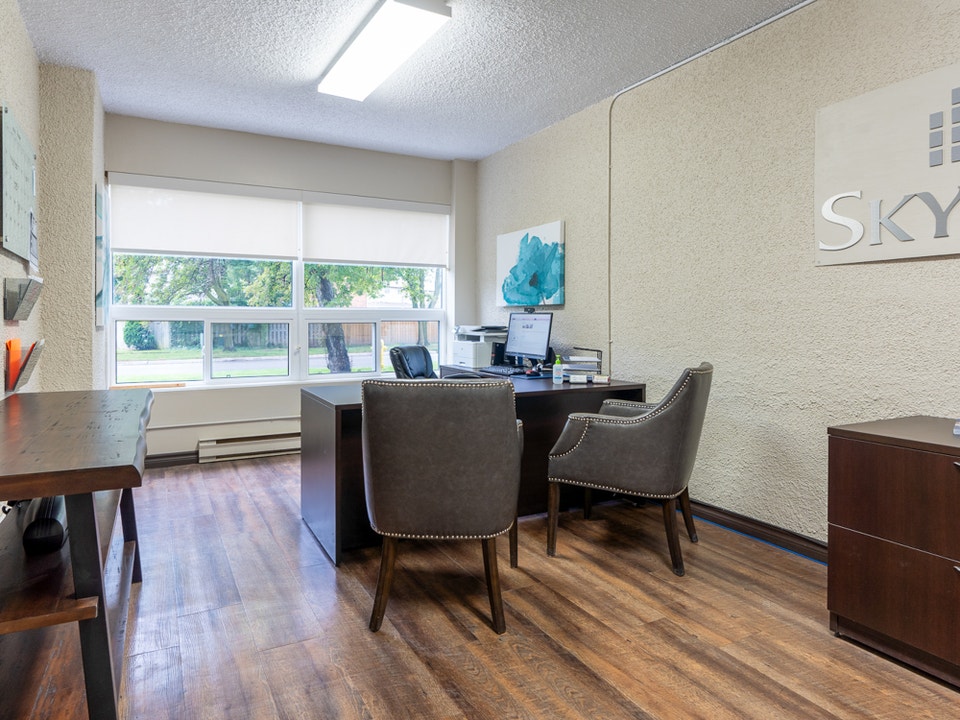 L'Alpin Apartments - 1 Bedroom, 1 Bath Apartment for Rent - Coll 4