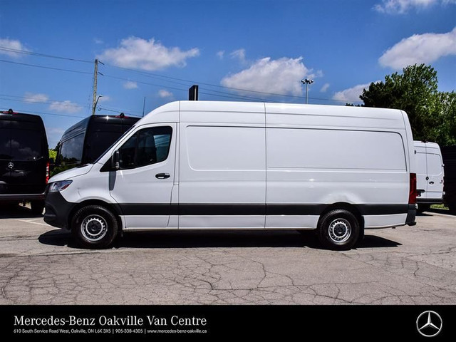 2022 Mercedes-Benz Sprinter Cargo Van in Cars & Trucks in Oakville / Halton Region - Image 3