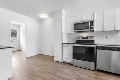 3 Bedrooms House for Rent - 120 Beaverbrook Lane, View more