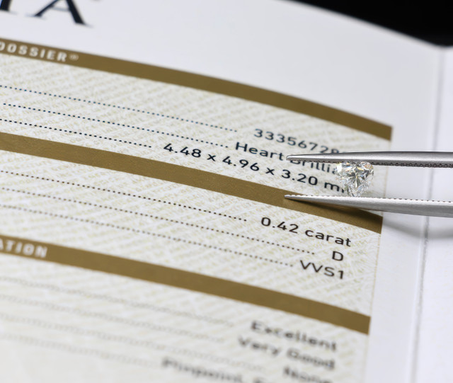 GIA CERTIFIED NATURAL DIAMONDS – DIAMANTS NATURELS CERTIFIÉS GIA dans Bijoux et montres  à Ville de Montréal - Image 2