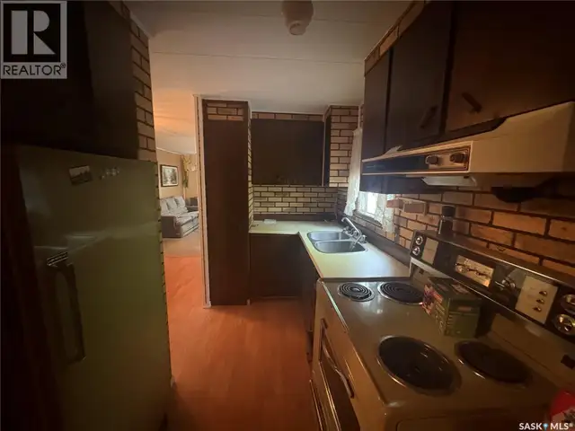 8 Hunter BAY Fishing Lake, Saskatchewan in Houses for Sale in Saskatoon - Image 11