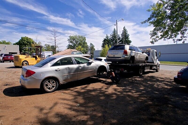 Looking To Sell A Car?✅ Get Cash And Towing For Free in The GTA⭐ in Other Parts & Accessories in City of Toronto