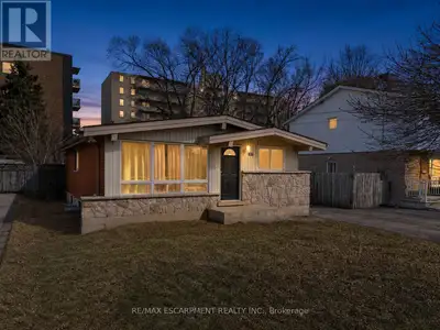 This fully renovated LEGAL DUPLEX is the perfect opportunity for homeowners and investors alike. Fea...