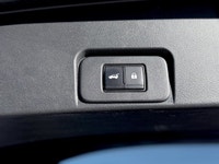 Crowfoot Hyundai, AMVIC Licensed Dealer Mileage: 74,014 km Accident History: No accidents Experience... (image 9)