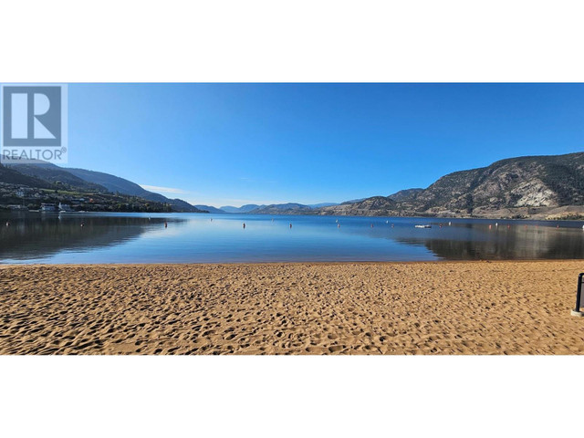 217 ELM Avenue Unit# 301 Penticton, British Columbia in Condos for Sale in Penticton - Image 2