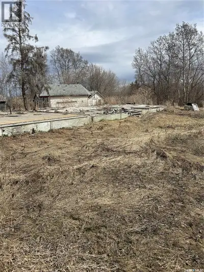 Welcome to the charming town of Star City centrally located between Tisdale and Melfort just off hig...