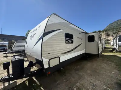 Welcome to Rock Island RV Fully serviced in and out and ready for your next adventure.Please call fo...