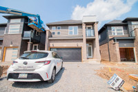 *BRAND NEW LUXURIOUS HOUSE* BEAUTIFUL 4 BEDROOM HOUSE IN WELLAND