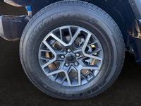This 2025 JEEP WRANGLER 4-DOOR SAHARA has the following options Cloth Low-Back Bucket Seats, Remote... (image 9)