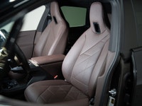 This 2023 BMW iX xDrive50 is a local Canadian vehicle that combines cutting-edge electric performanc... (image 7)