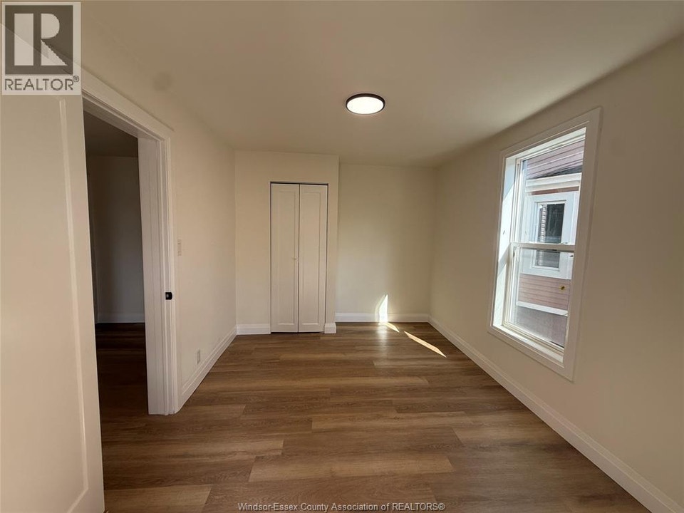 643 PIERRE Unit# 4 Windsor, Ontario 3