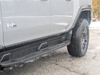 Electric engine with 4x4 drive - Panoramic sunroof and Bose audio - Advanced safety with adaptive cr... (image 3)
