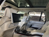 **SPRING SPECIAL!** FEATURING : V8 SUPERCHARGED, 4WD, HEADS UP DISPLAY, REAR DVD SCREENS WITH HEADPH... (image 8)