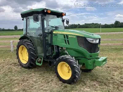 Hours: 3943 (26 Jun 2025) 75 HP Configuration: Narrow / Cab / Partial Power Shift / MFWD / Rear PTO:...