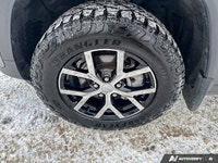 Elevate every drive in the exceptional 2024 Jeep Grand Cherokee Limited, now available at Grande Pra... (image 8)