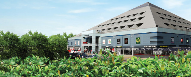 Espaces Commerciaux Premium à Louer – LA PYRAMIDE de Sainte-Foy dans Espaces commerciaux et bureaux à louer  à Ville de Québec