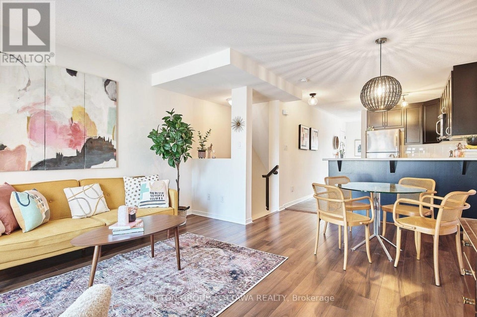2625 LONGFIELDS DRIVE Ottawa, Ontario 2