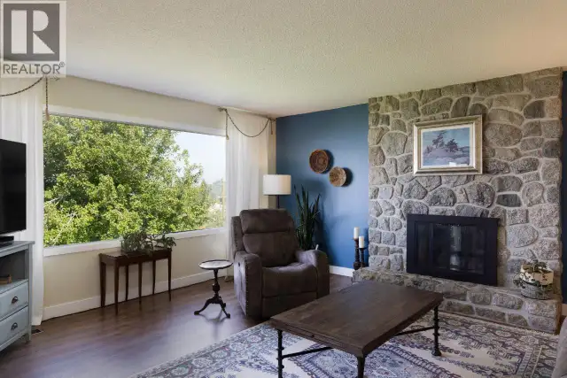 1116 Naramata Road Penticton, British Columbia in Land for Sale in Penticton - Image 28