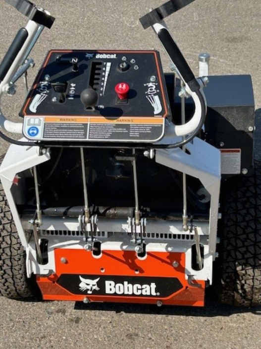 2023 BOBCAT WB 700 36 mower deck in Farming Equipment in Regina - Image 4